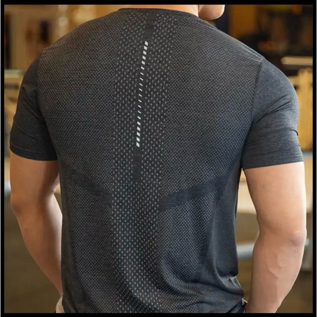 Men breathable T-shirts